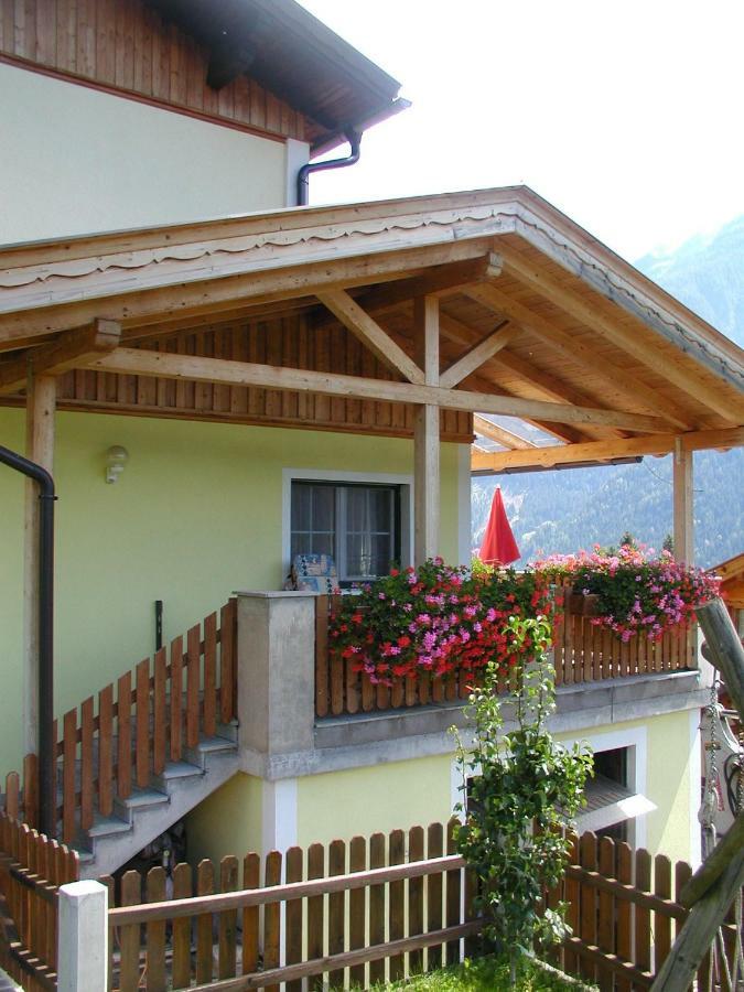 Ferienwohnung Am Bauernhof Zechner Heidi Флатах Екстериор снимка