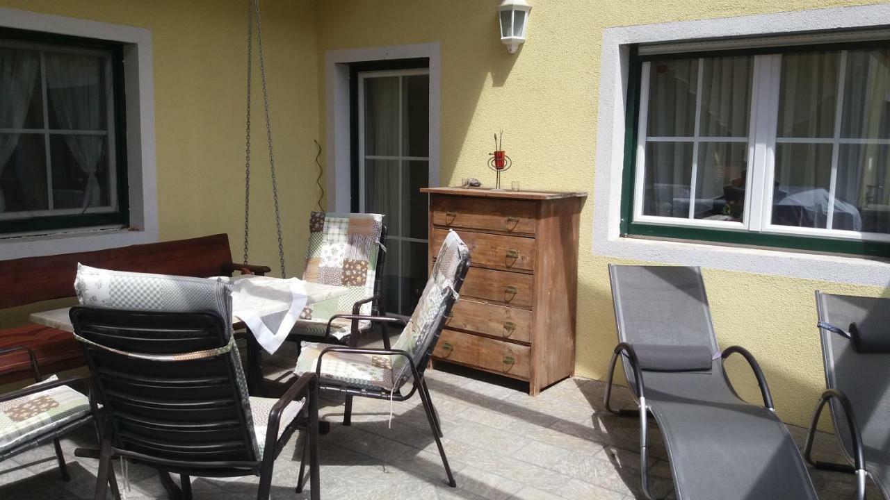 Ferienwohnung Am Bauernhof Zechner Heidi Флатах Екстериор снимка